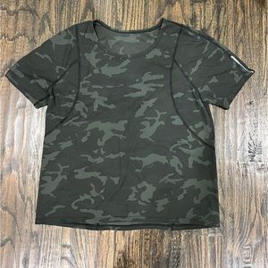 Lululemon top